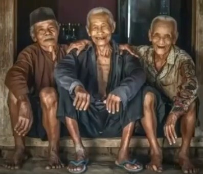 Perokok legendaris dengan pengalaman 70 tahun merokok dan tetap hidup